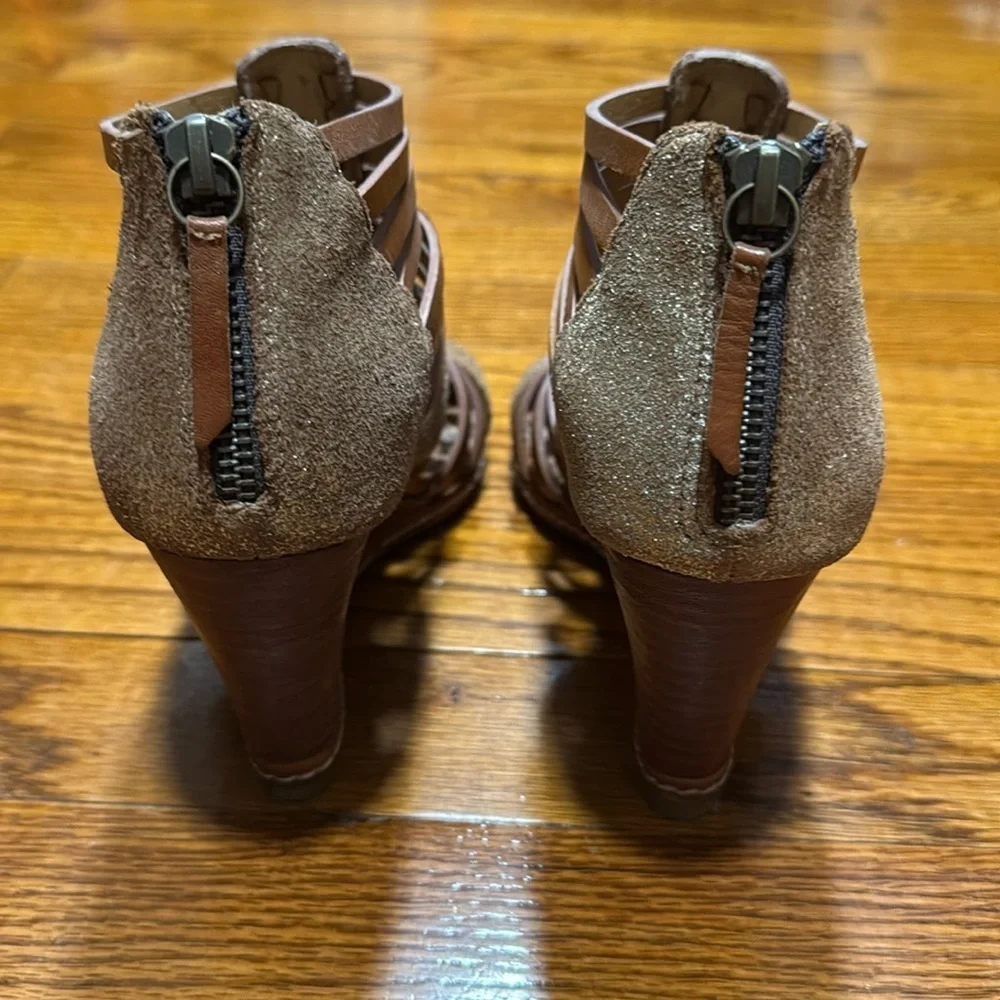 Trask Tan Wedges